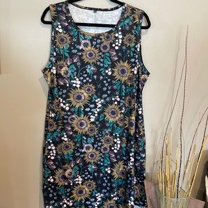 Sleeveless dress w/pockets! XXL